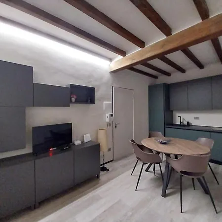 Bgo Delle Colonne 22 Парма